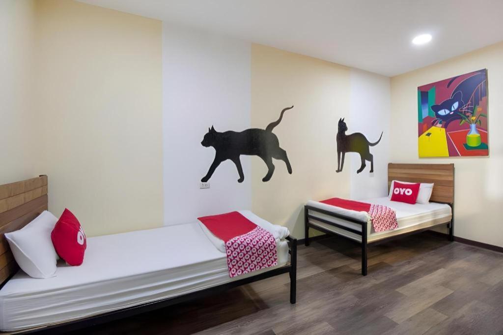 Art Hotel Sanamchai Бангкок Екстер'єр фото