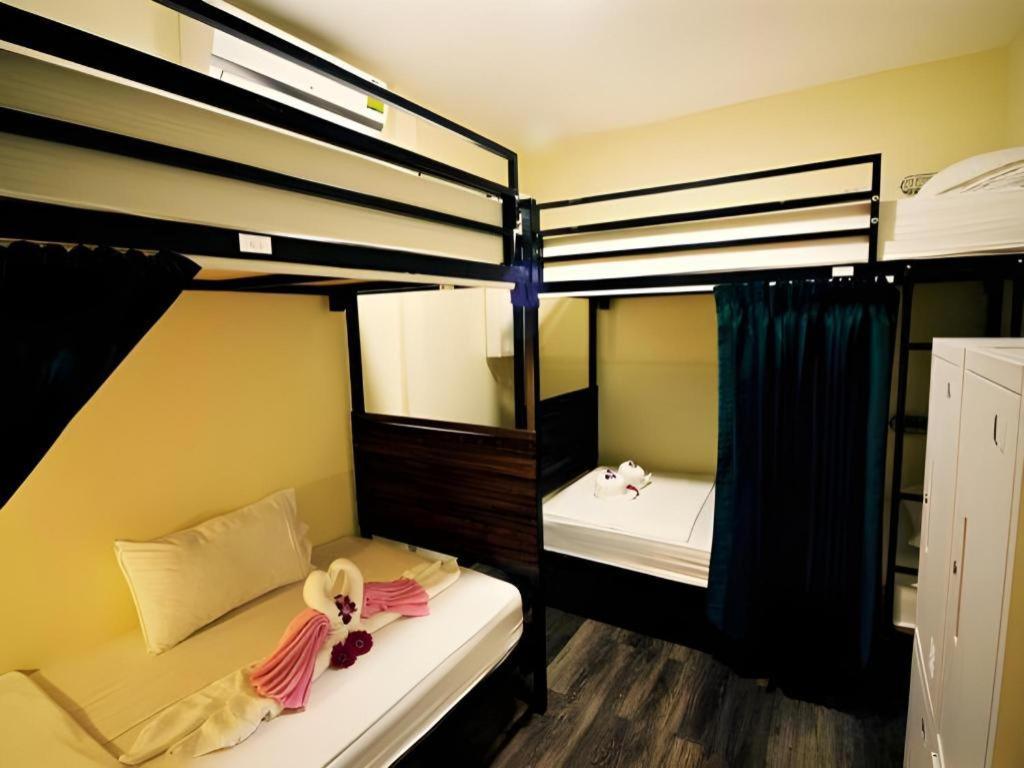 Art Hotel Sanamchai Бангкок Екстер'єр фото
